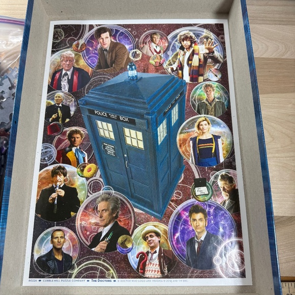 1000 pc. Jigsaw puzzle Doctor Who "The Doctors" EUC - Picture 5 of 7